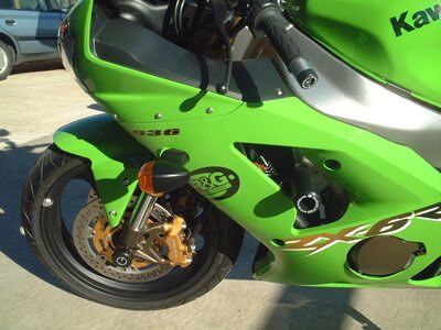 R&G Crash Protectors - Kawasaki ZX6-R (2003-2004) | Free UK Delivery